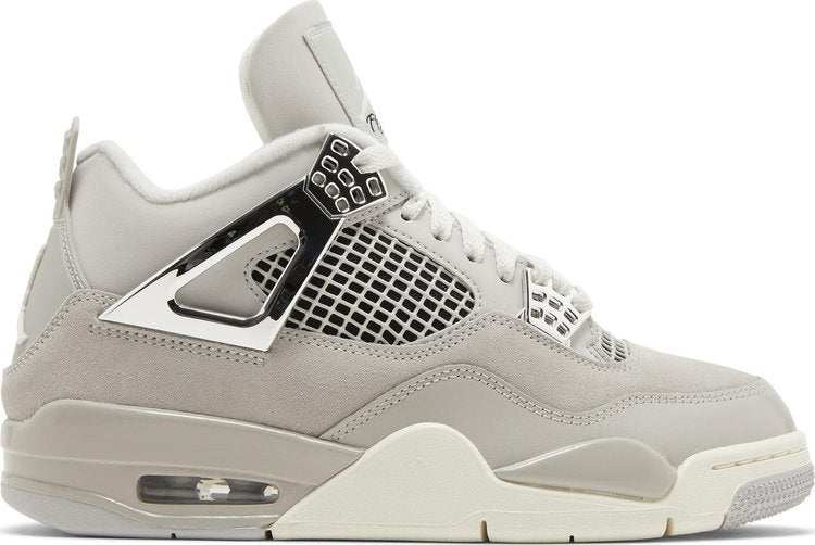 Jordan Retro 4 Frozen Moments women's sneakers in icy blue and white streetwear style