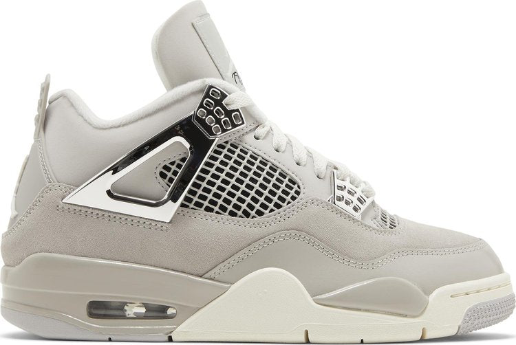 Jordan Retro 4 Frozen Moments women's sneakers in icy blue and white streetwear style